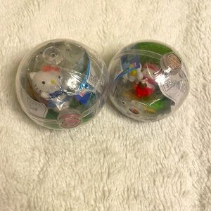 Hello Kitty / Sanrio Gashapon Balls